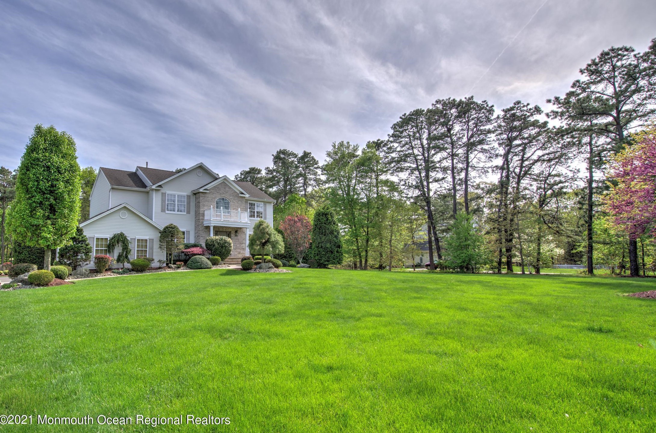 29 Squan Rd, Millstone Township, NJ 08510-1233