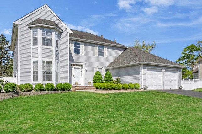 2062 Mackenzie Rd, Toms River, NJ 08755-2343