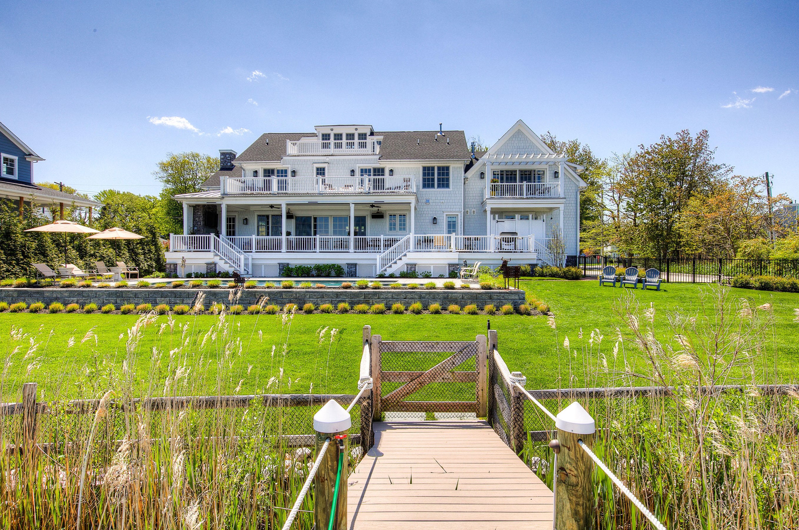 83 Bridgewaters Dr, Oceanport, NJ 07757-1315