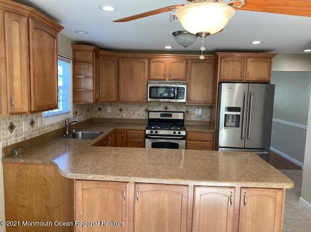 12 Haiti Ct, Toms River, NJ 08757
