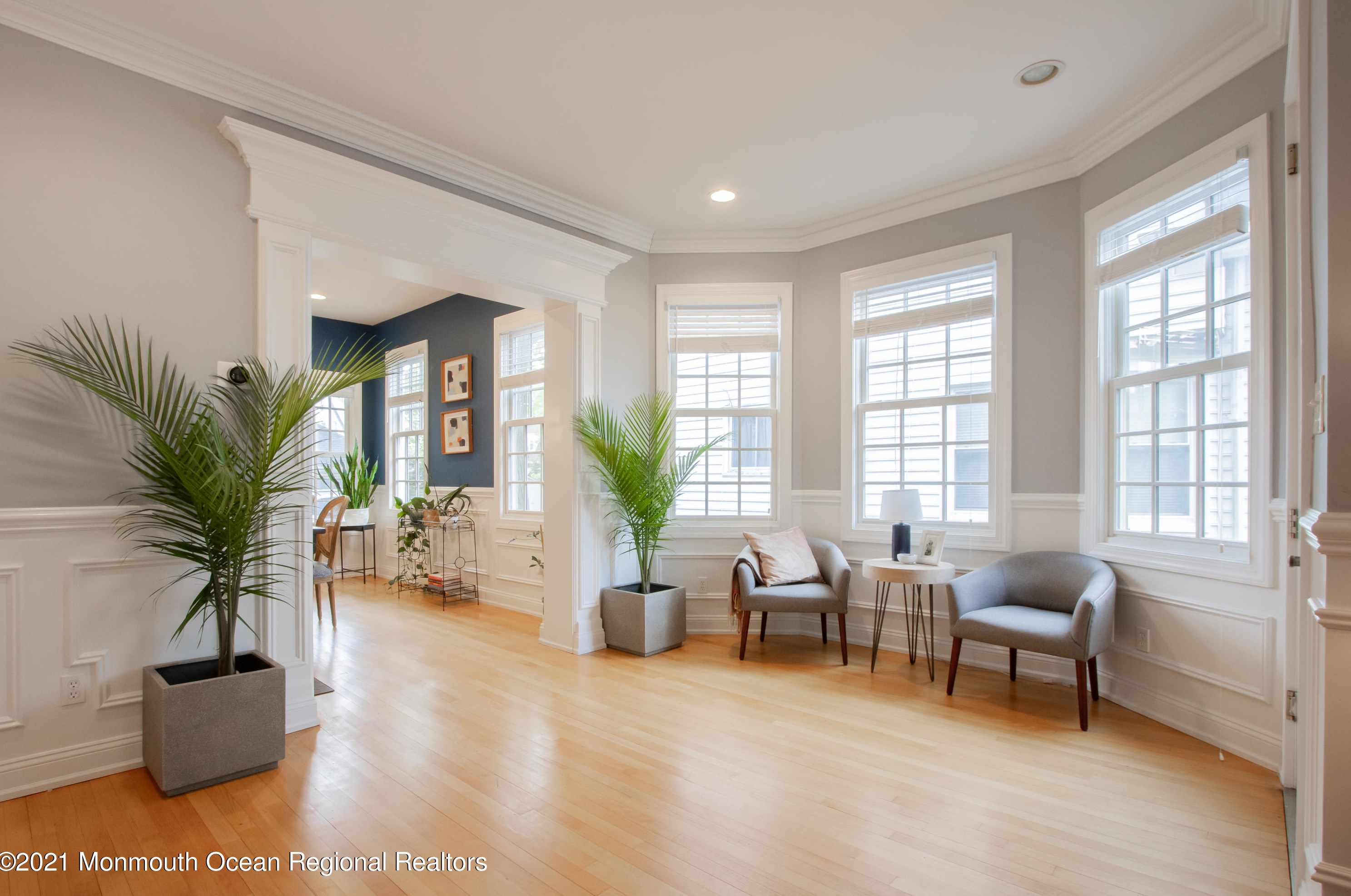 43 Peters Pl, Tinton Falls, NJ 07701