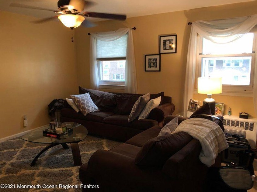9 Manor Dr, Tinton Falls, NJ 07712