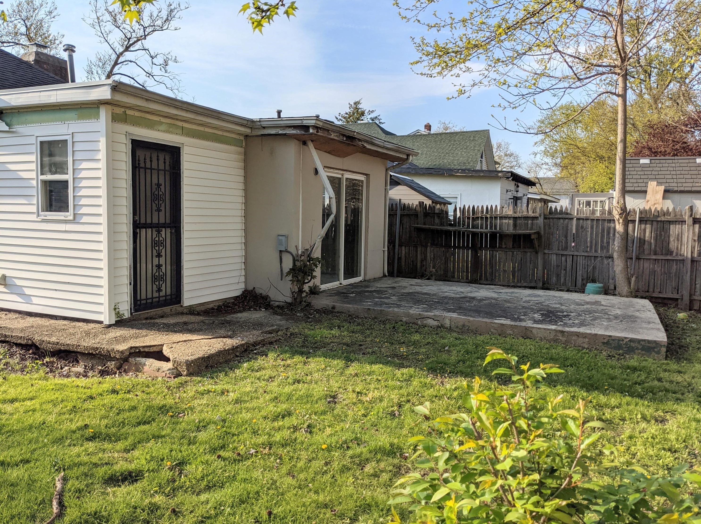 92 Morningside Ave, Ideal Beach NJ  07734-1908 exterior