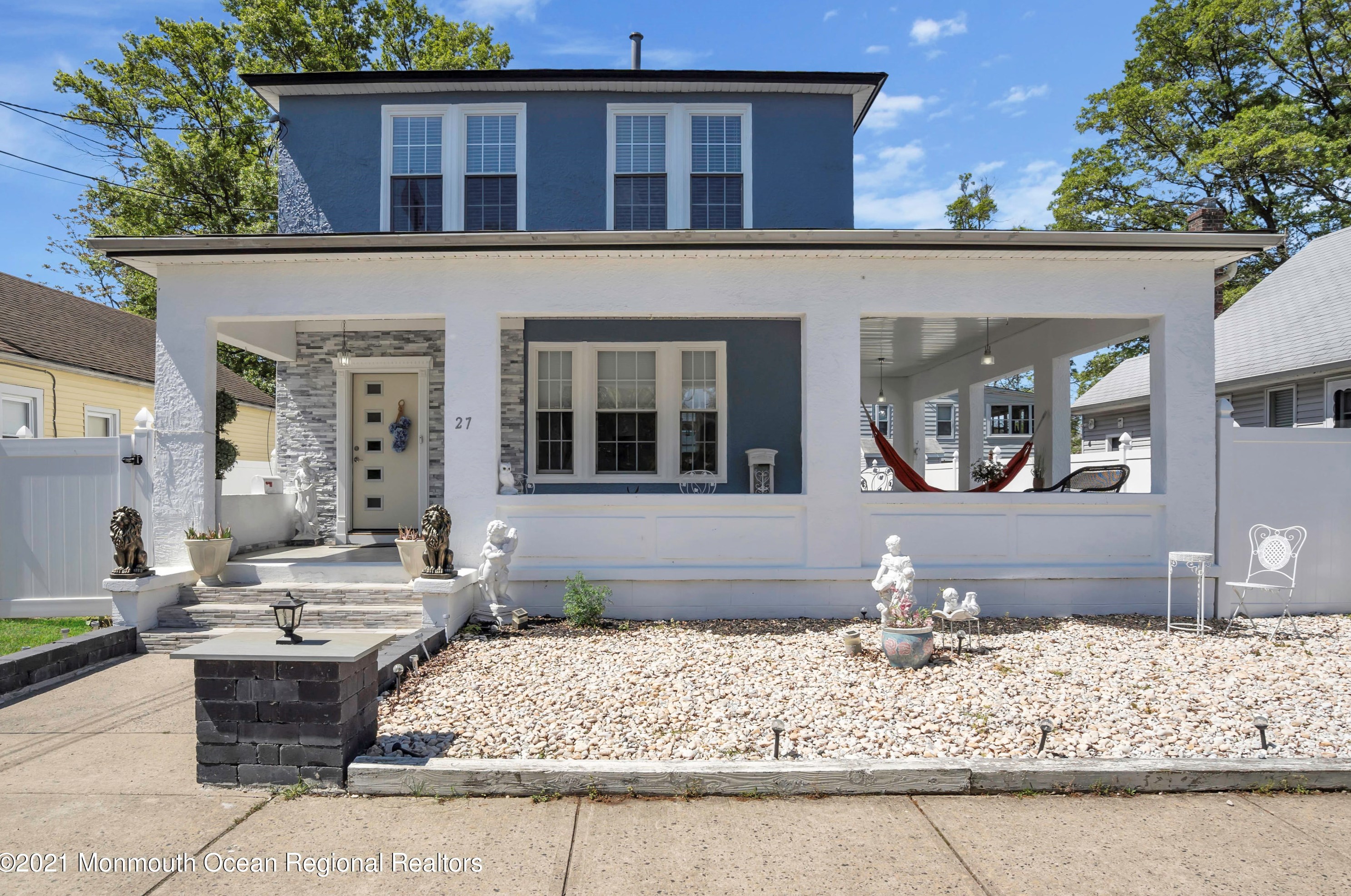 27 Oakwood Pl, Ideal Beach, NJ 07734-1137