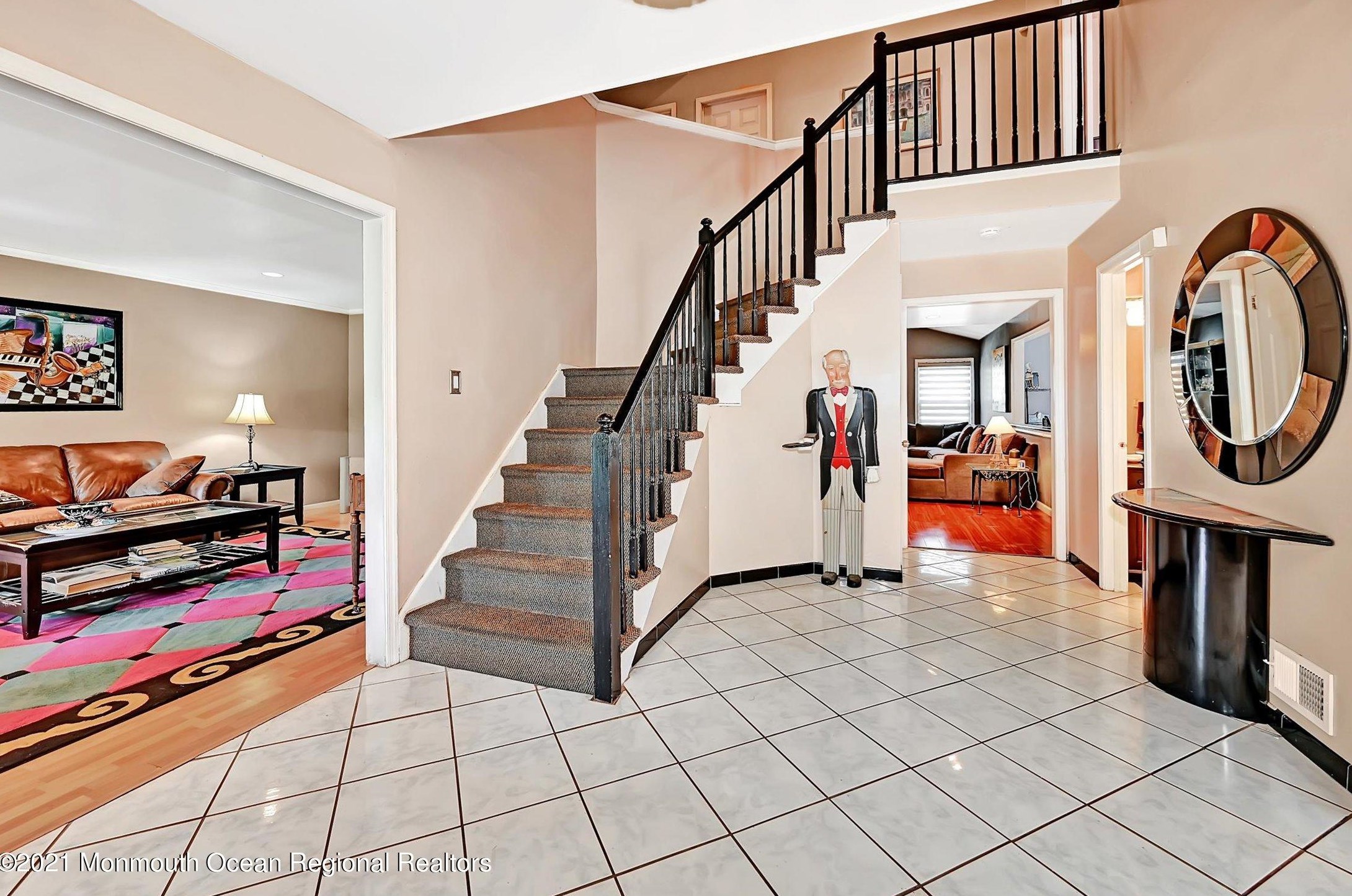 3 Jeanine Ct, Millstone Township, NJ 07726-4666