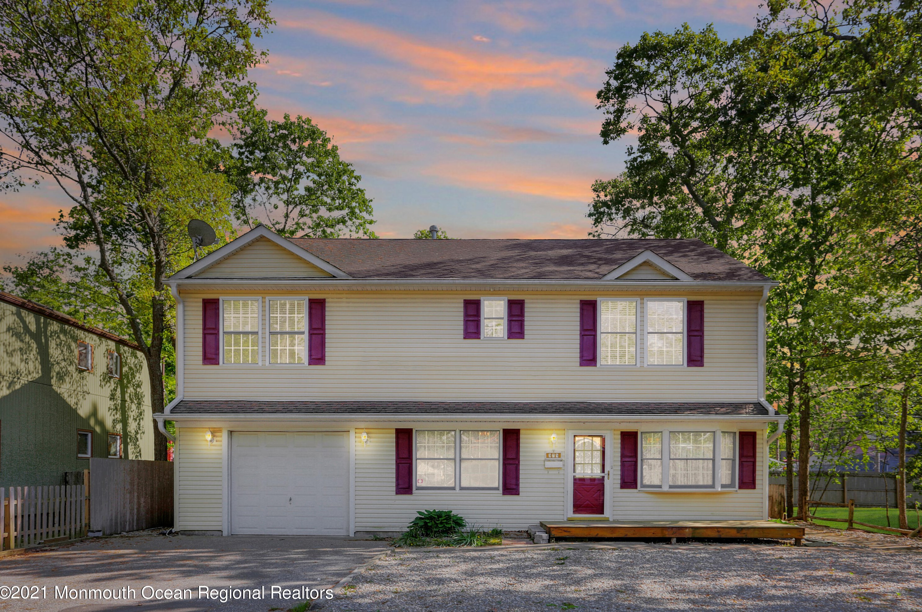 375 Shawnee Dr, Bricktown, NJ 08724