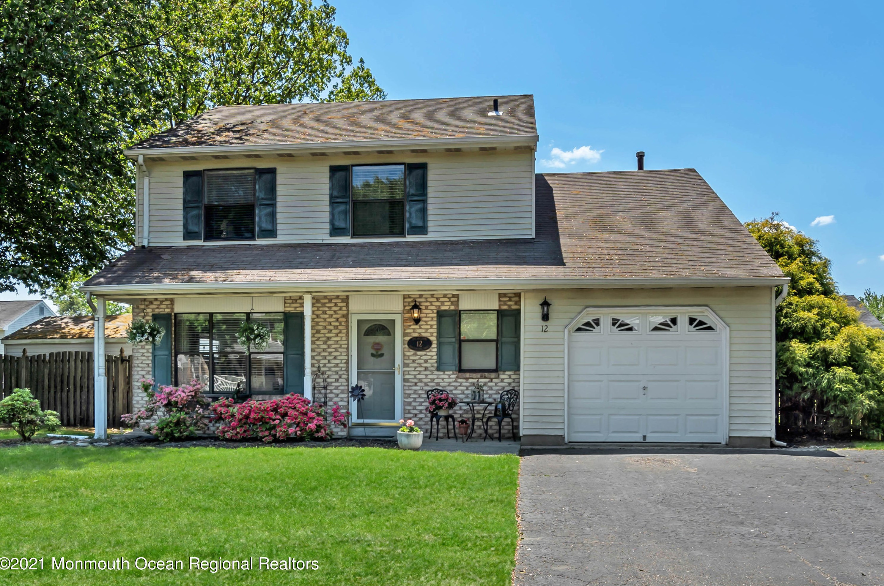 12 Bristlecone Dr, Wall Township, NJ 07731-2819