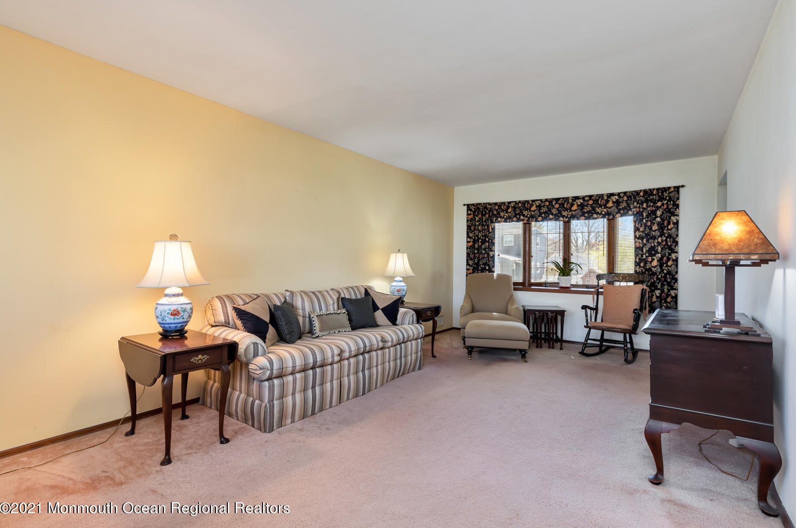 11 Cornell Dr, Hazlet, NJ 07730