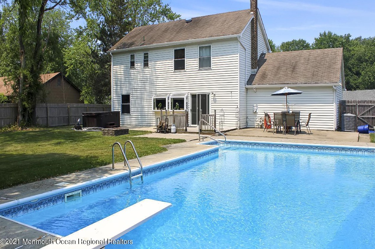 125 Andover Rd, Jackson Twp, NJ 08527