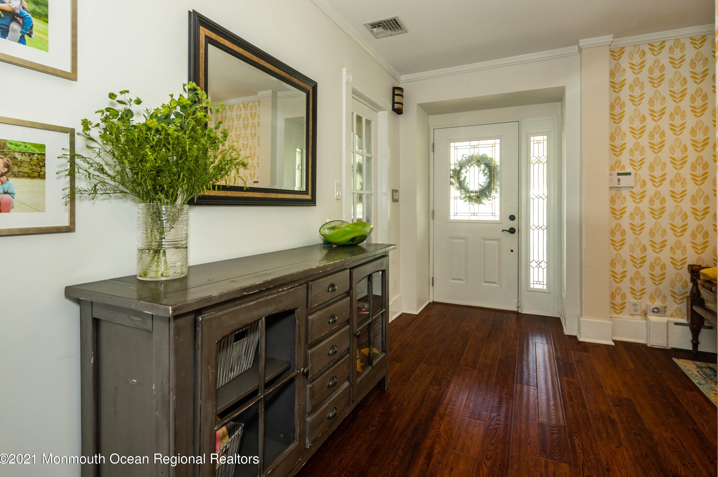 104 Markham Pl, Little Silver, NJ 07739