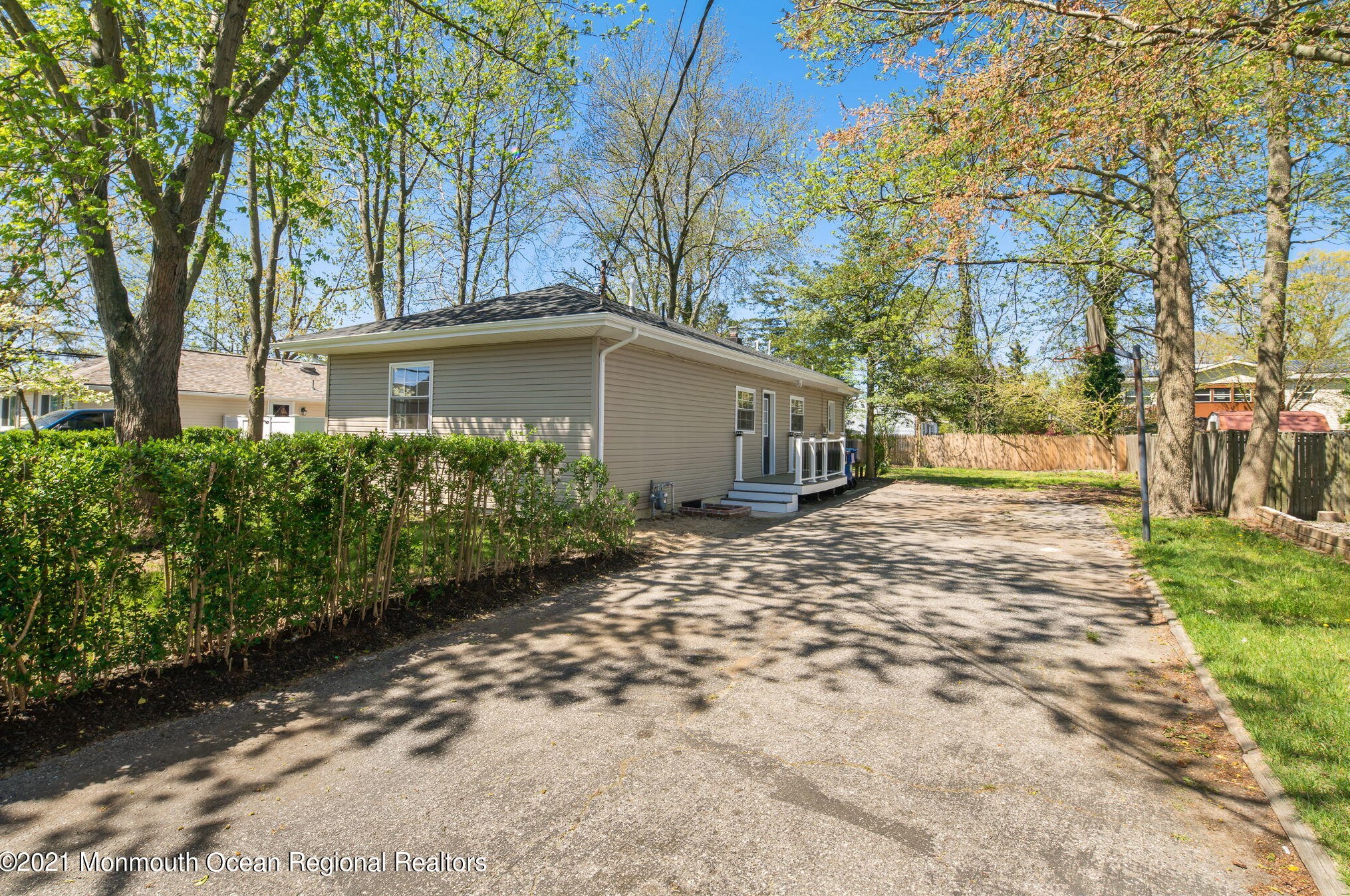 512 Bash Rd, Toms River NJ  08753-6130 exterior