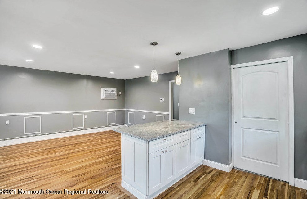 2129 Yorktowne Blvd, Toms River NJ  08753-1629 exterior