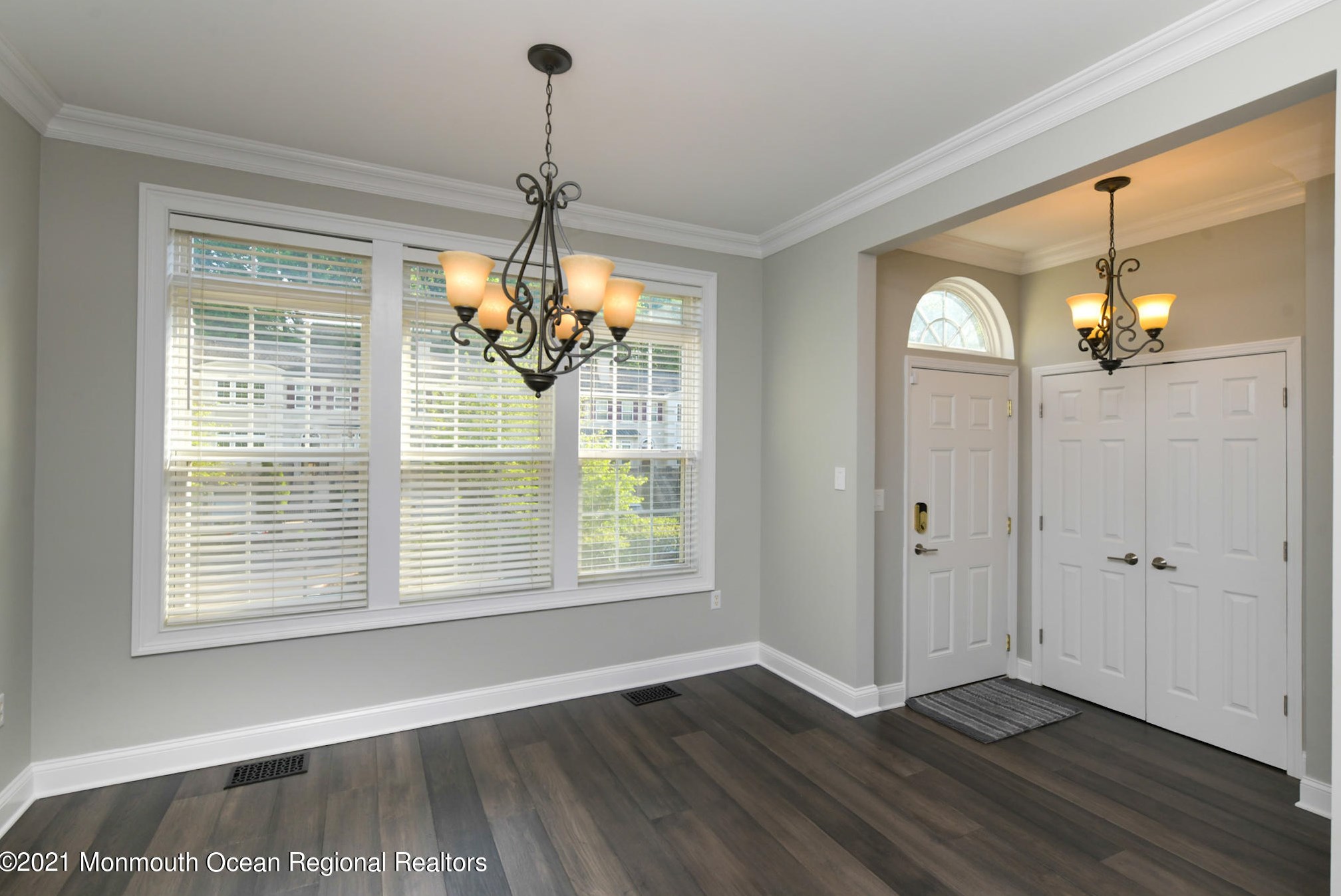 61 Aspen Way, Matawan, NJ 07747-1942