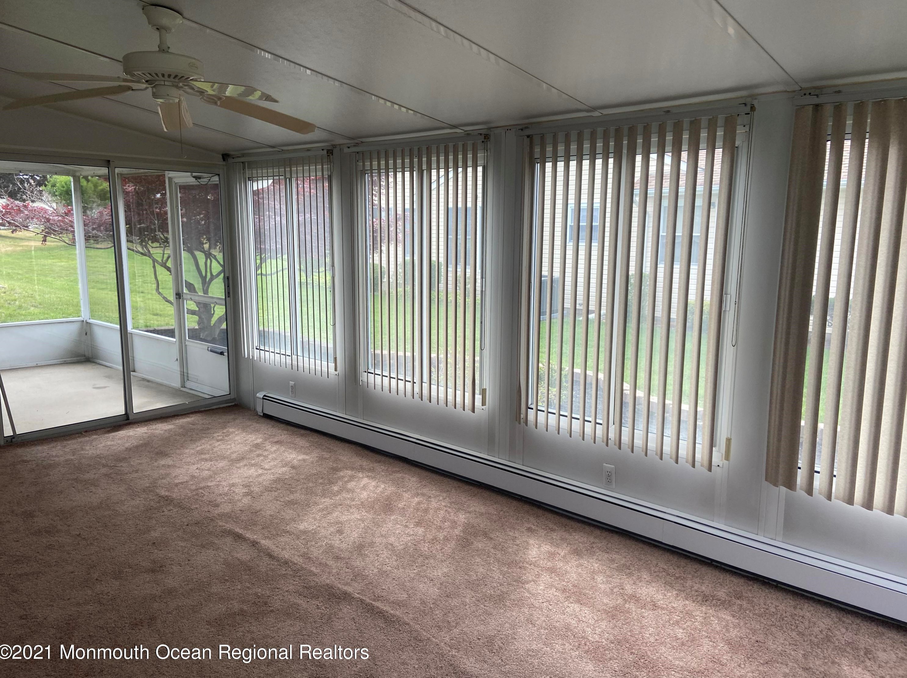 360 Costa Mesa Dr, Toms River NJ  08757-5767 exterior