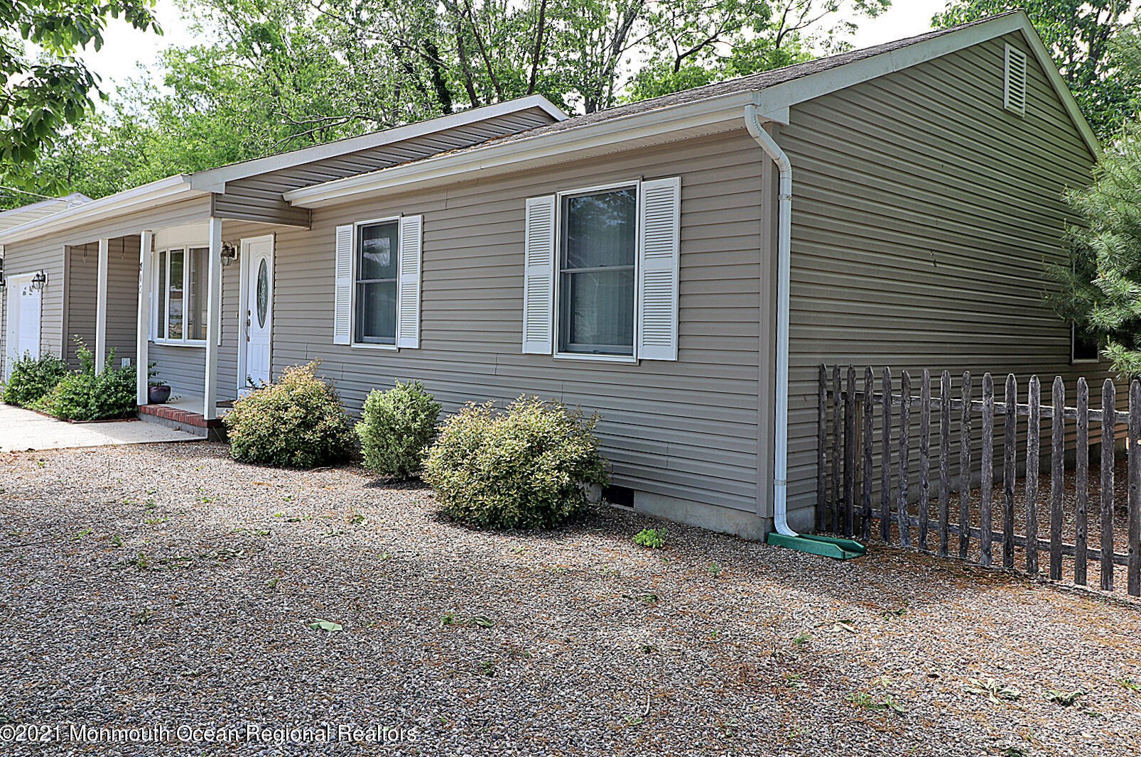 810 Arlington Ave, Lacey, NJ 08731