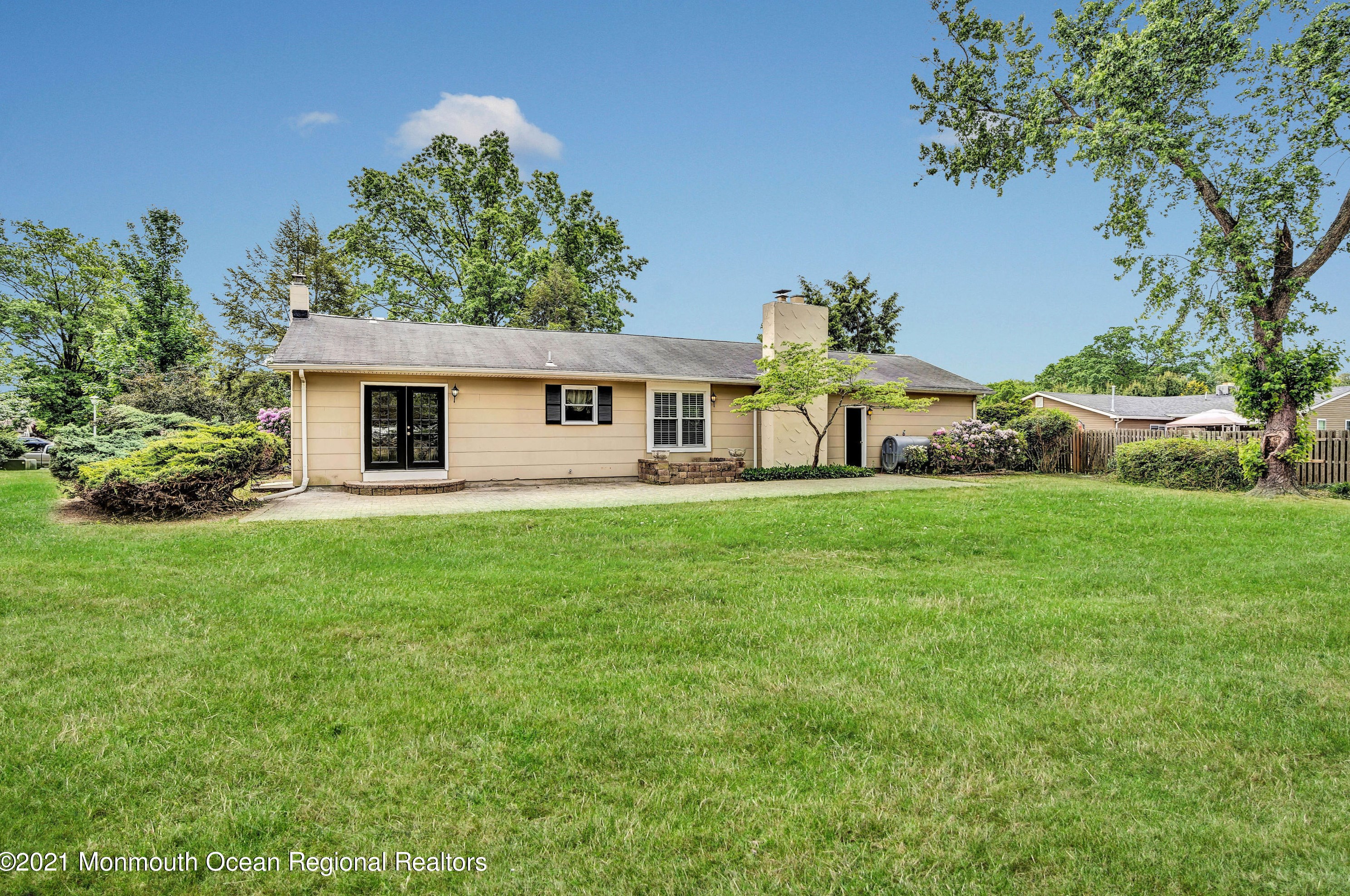 1208 Plymouth Dr, Bricktown, NJ 08724