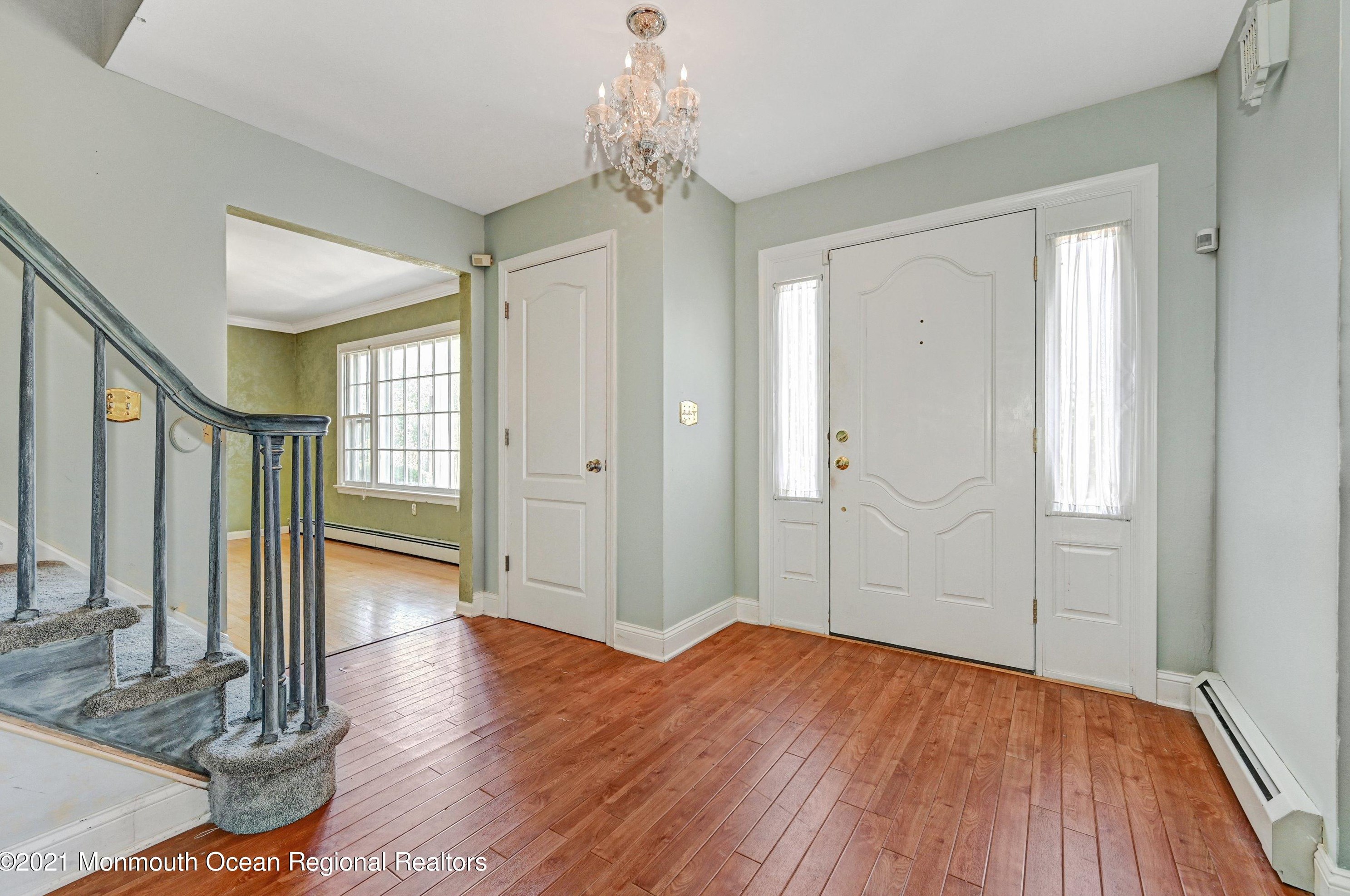 64 Nottingham Way, Little Silver, NJ 07739