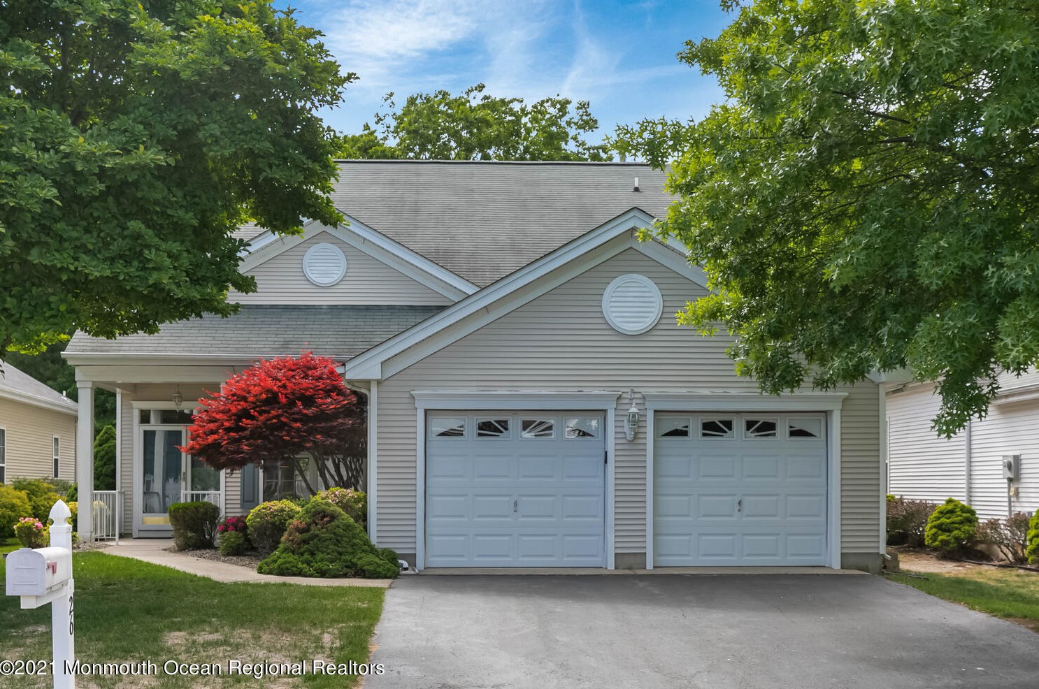 26 Silverspring Dr, Lakewood, NJ 08701
