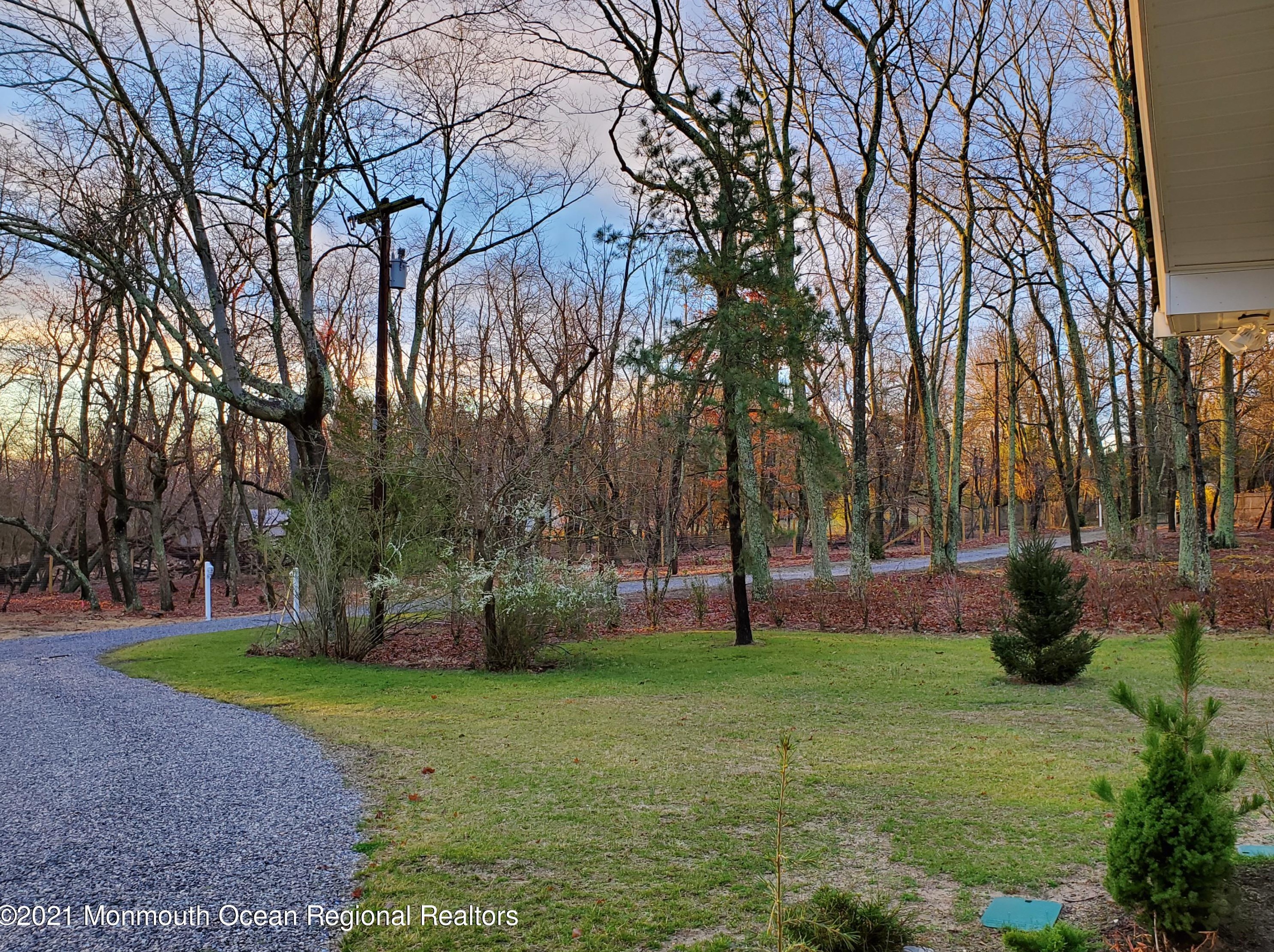 626 Farms Rd, Wall Township, NJ 07731-1232
