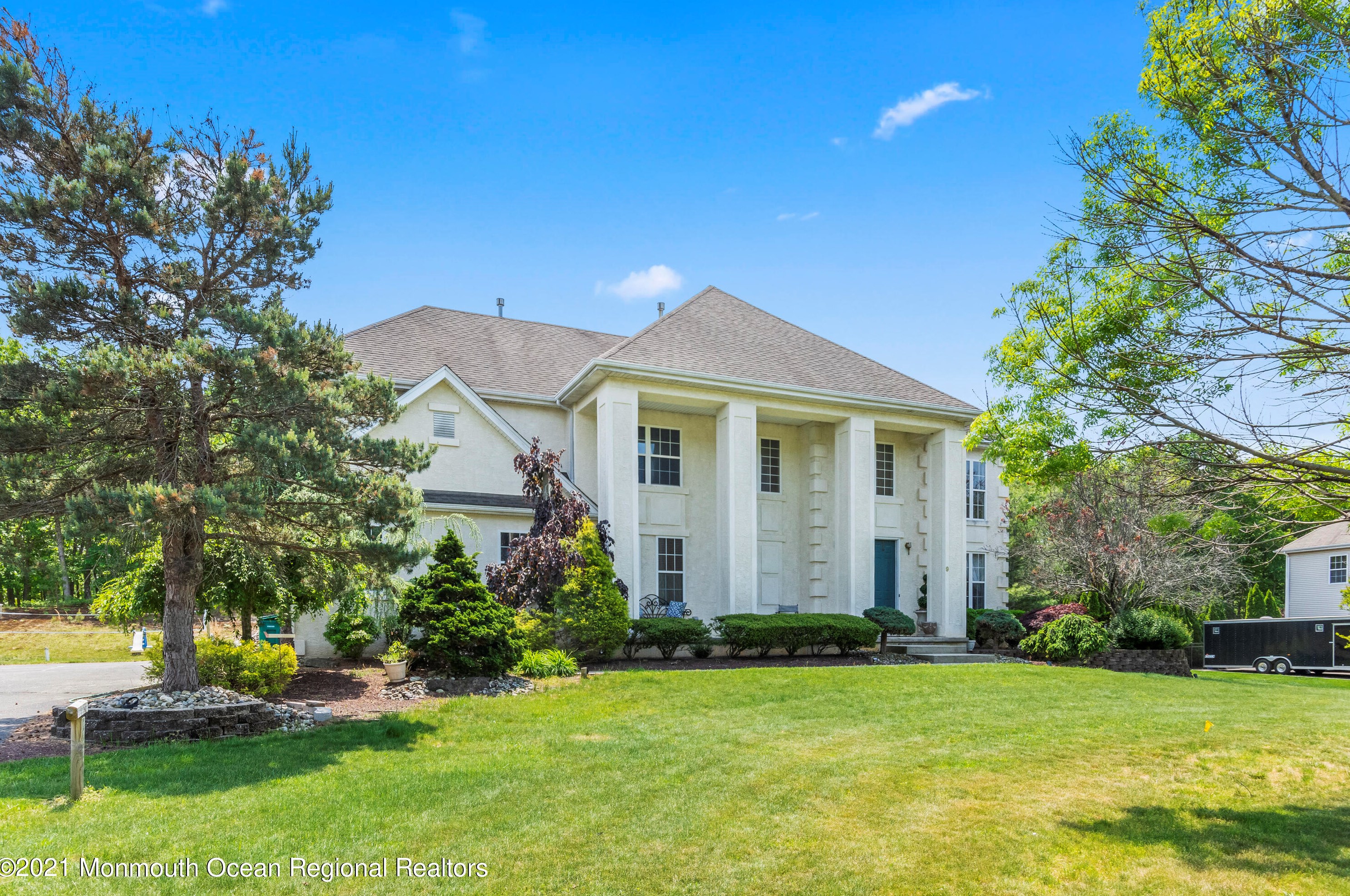 9 Greenwich Dr, Jackson Twp, NJ 08527
