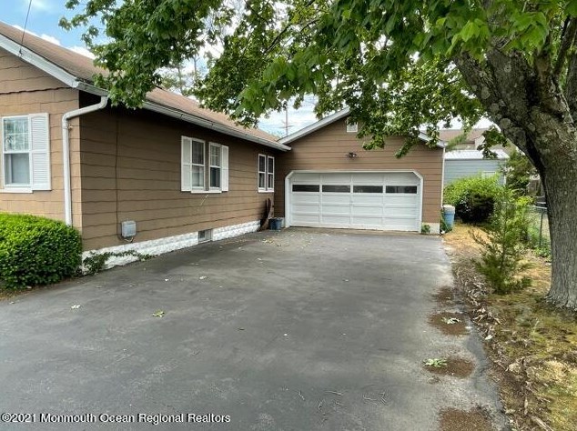 452 Capstan Ave, Beachwood, NJ 08722-4147
