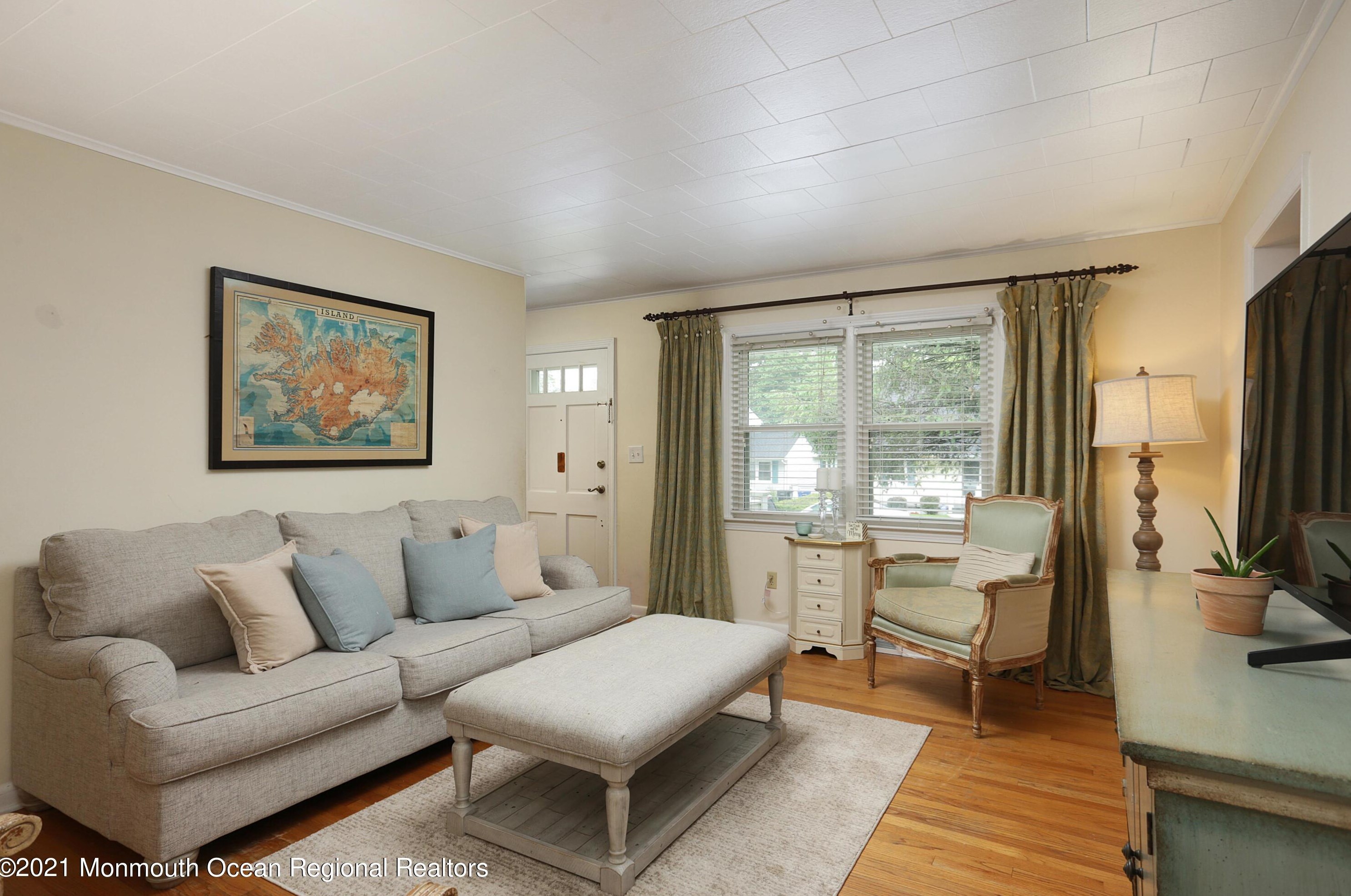 53 Mc Lean St, Tinton Falls, NJ 07701