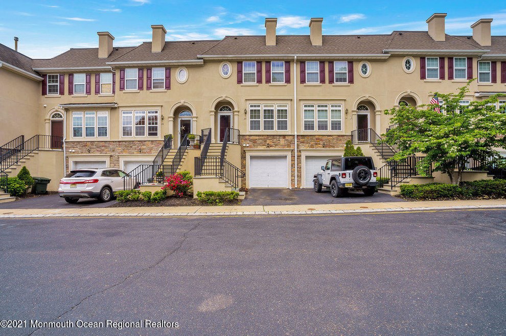 26 Aspen Way, Matawan NJ  07747-1905 exterior