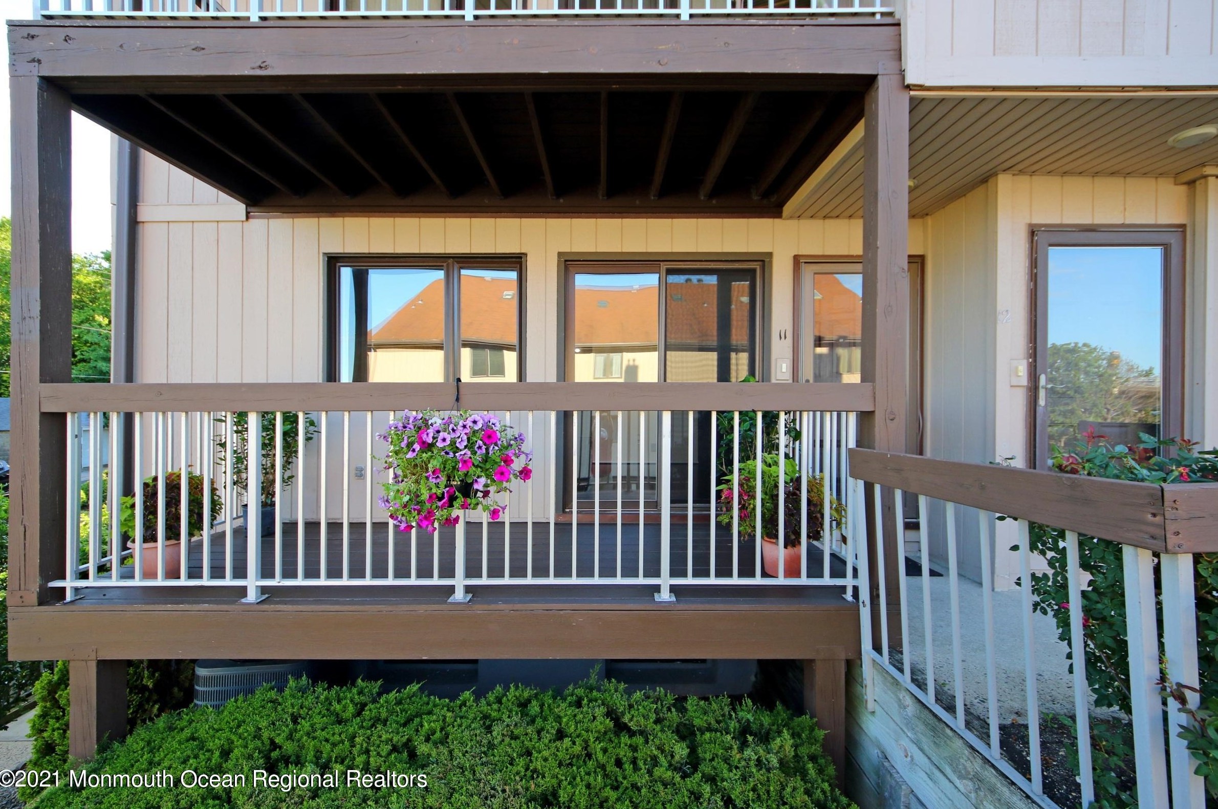 30 Portland Rd #b11, Monmouth Hills, NJ 07732