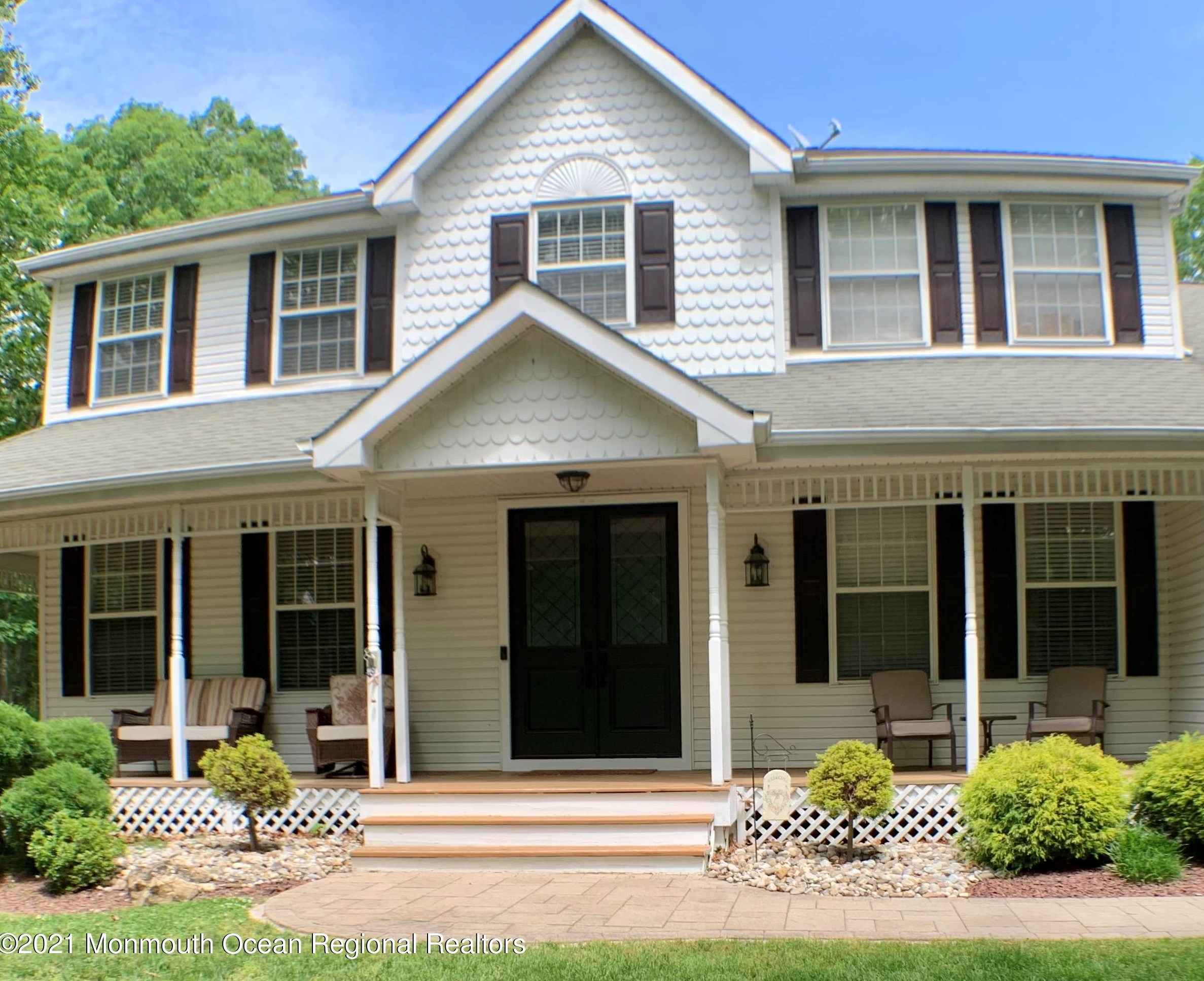 9 Amanda Ln, Wall Township, NJ 07731-8941
