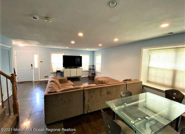 851 Mariposa Ct, Morganville, NJ 07751