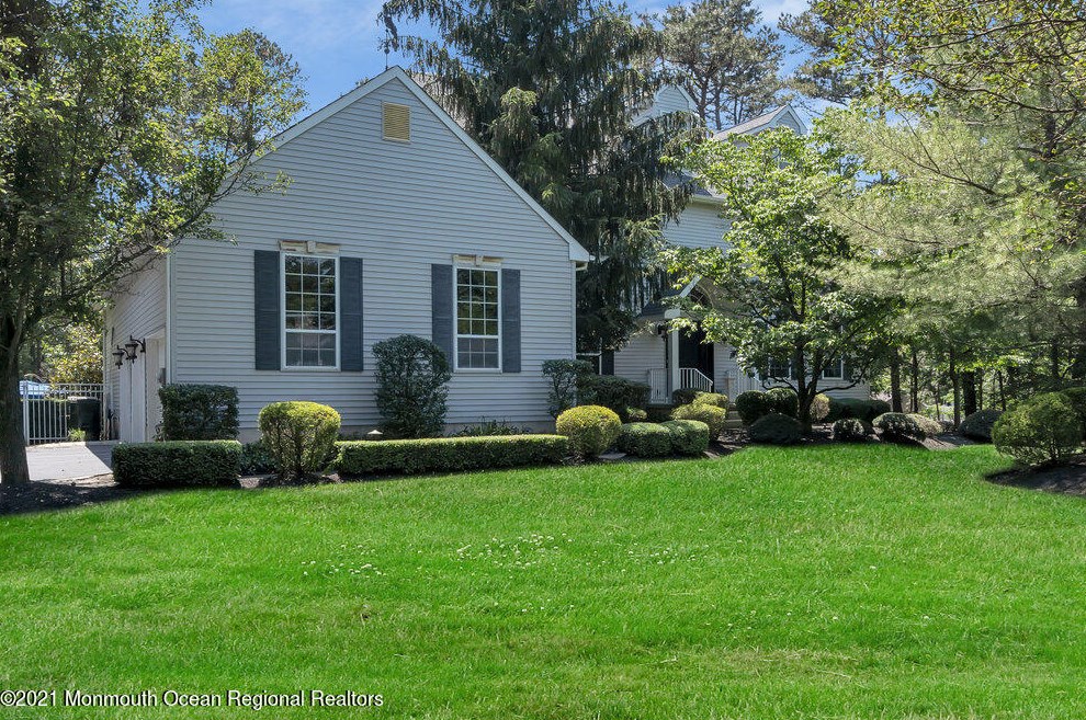 27 Leone Blvd, Jackson Twp, NJ 08527