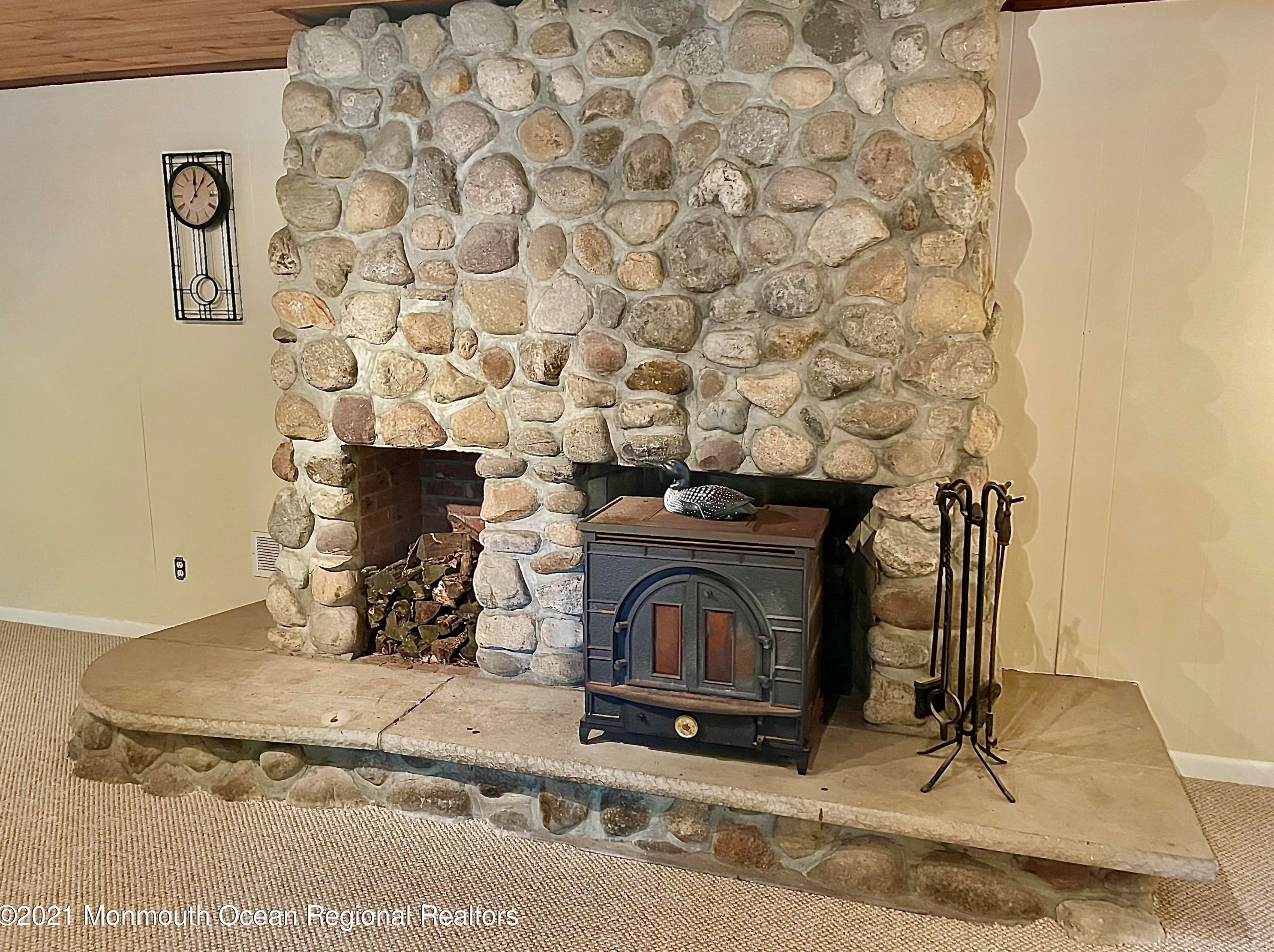 24 Longview Rd, Wall Township, NJ 07731-1725
