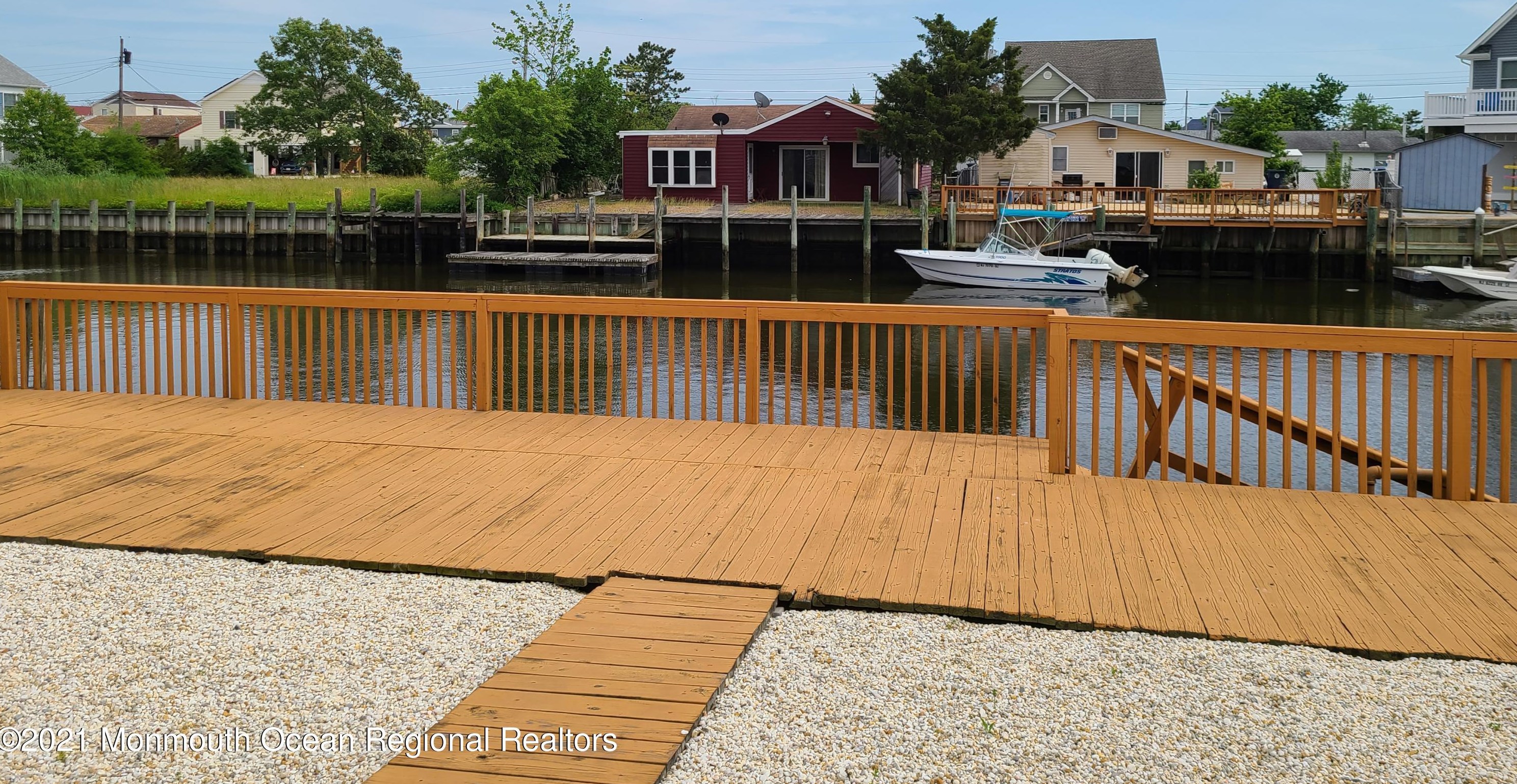 106 Boat Dr, Tuckerton, NJ 08087-1614