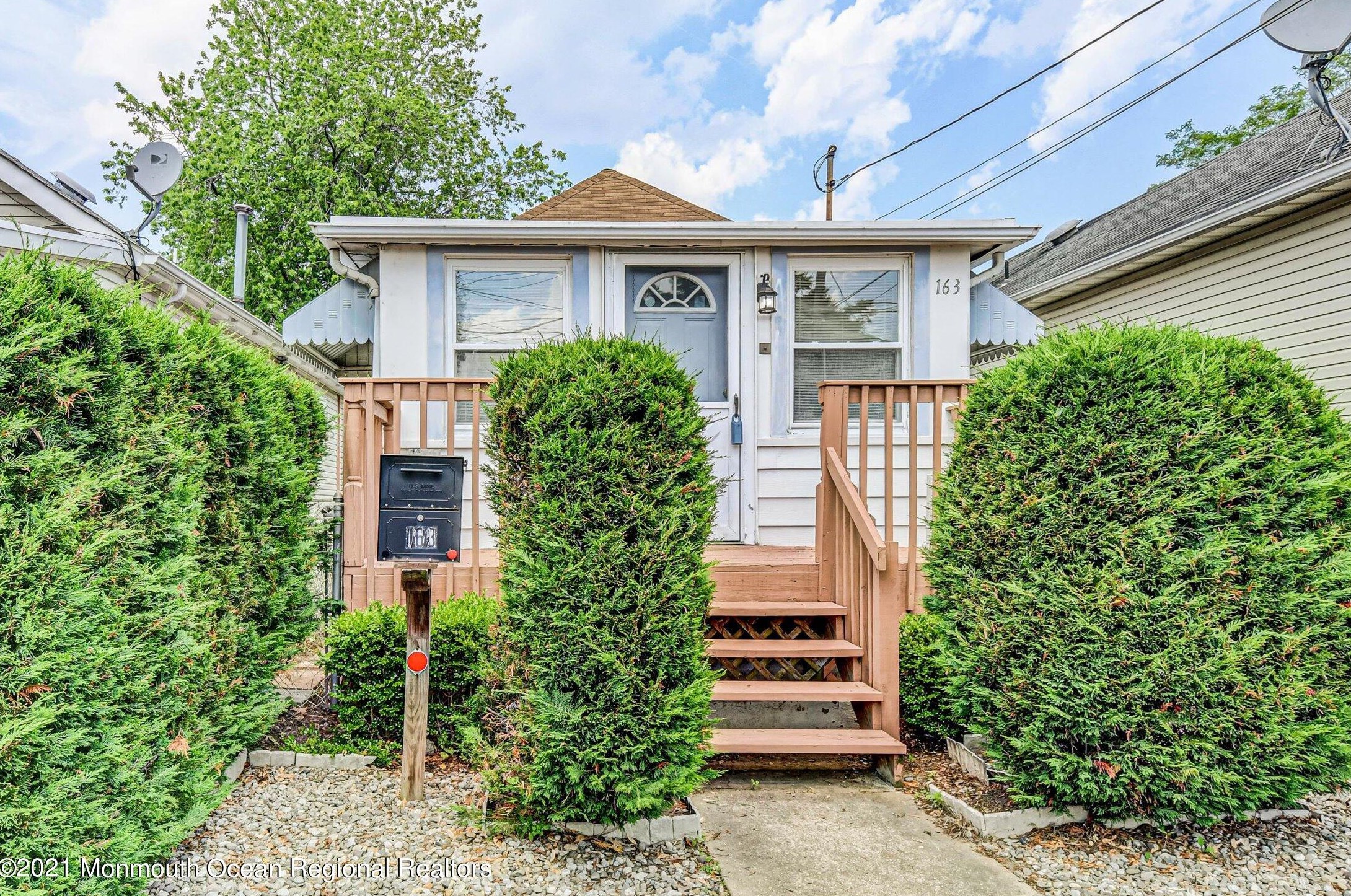 163 Seabreeze Ave, Middletown, NJ 07748