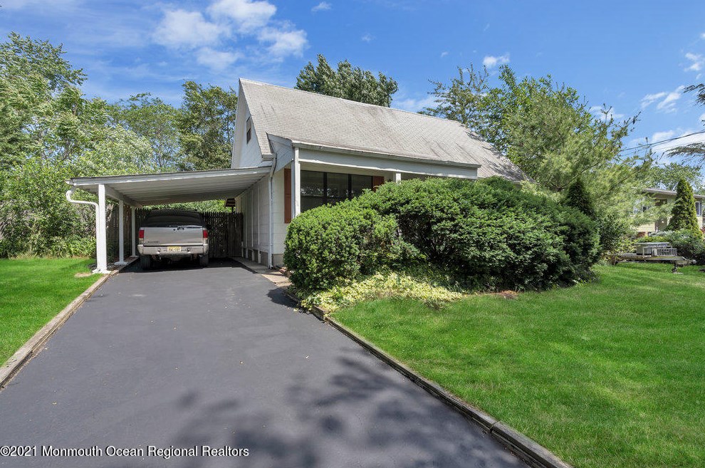 6 Vermont Ave, Jackson Twp, NJ 08527