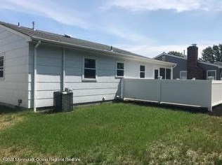 79 Northumberland Dr, Toms River NJ  08757-4730 exterior