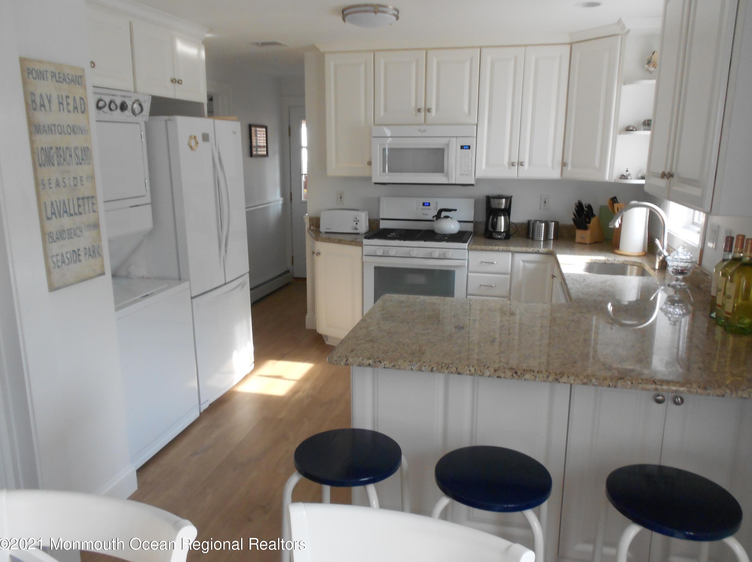 22 Virginia Ave, Lavallette, NJ 08735
