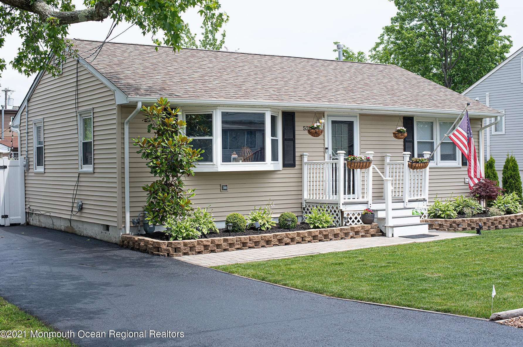 525 Point Pleasant Ave E, Ocean Gate, NJ 08740