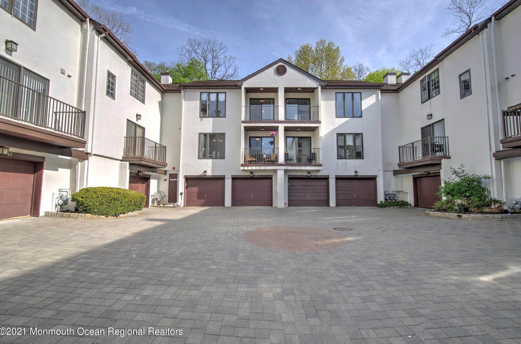 60 Tower Hill Dr, Tinton Falls, NJ 07701