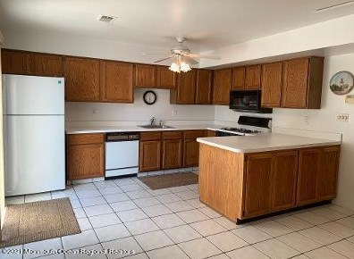 56 Staghorn Dr, Matawan, NJ 07747-9675