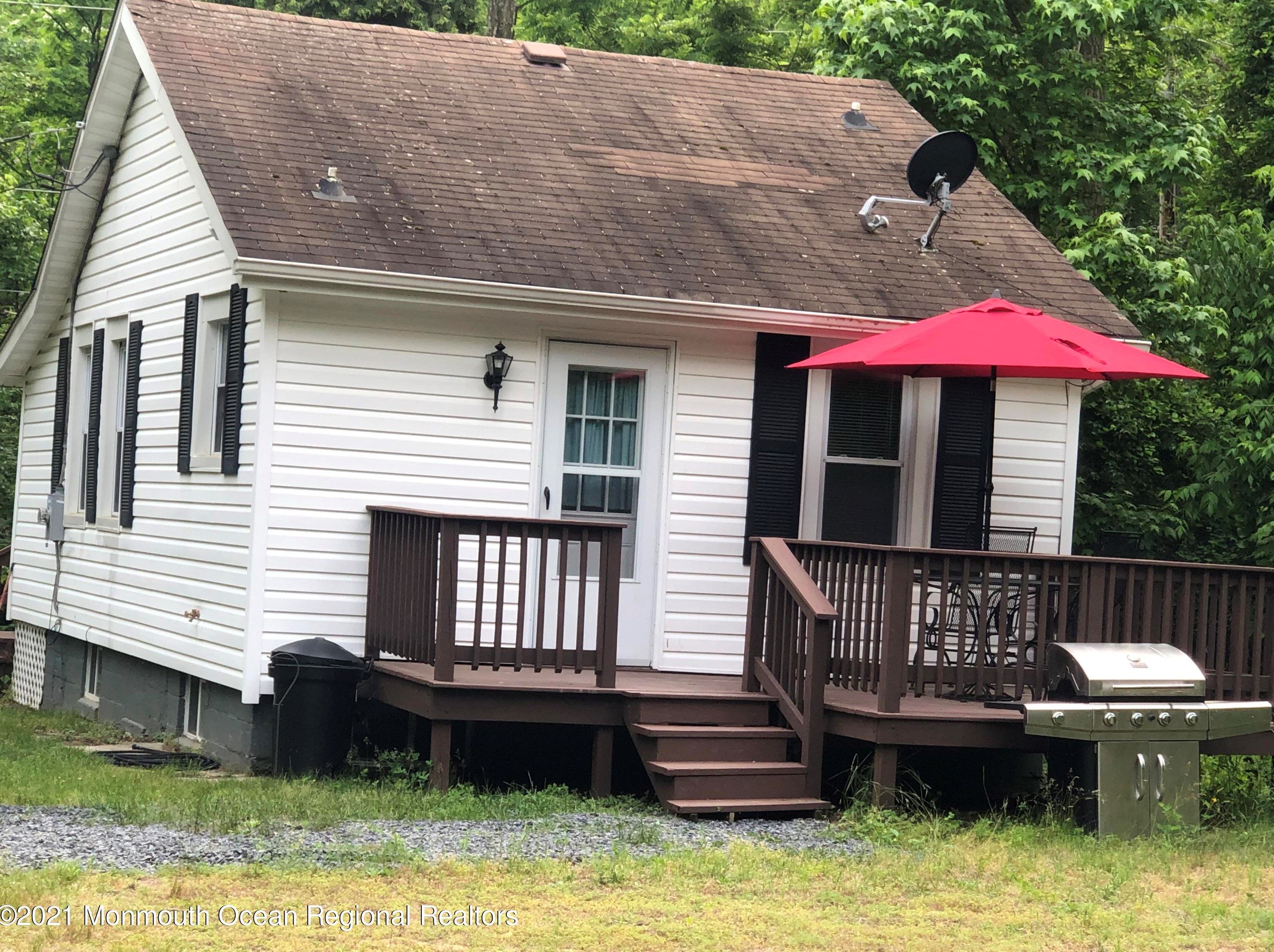 9 Bright Rd, Plumsted Township, NJ 08533
