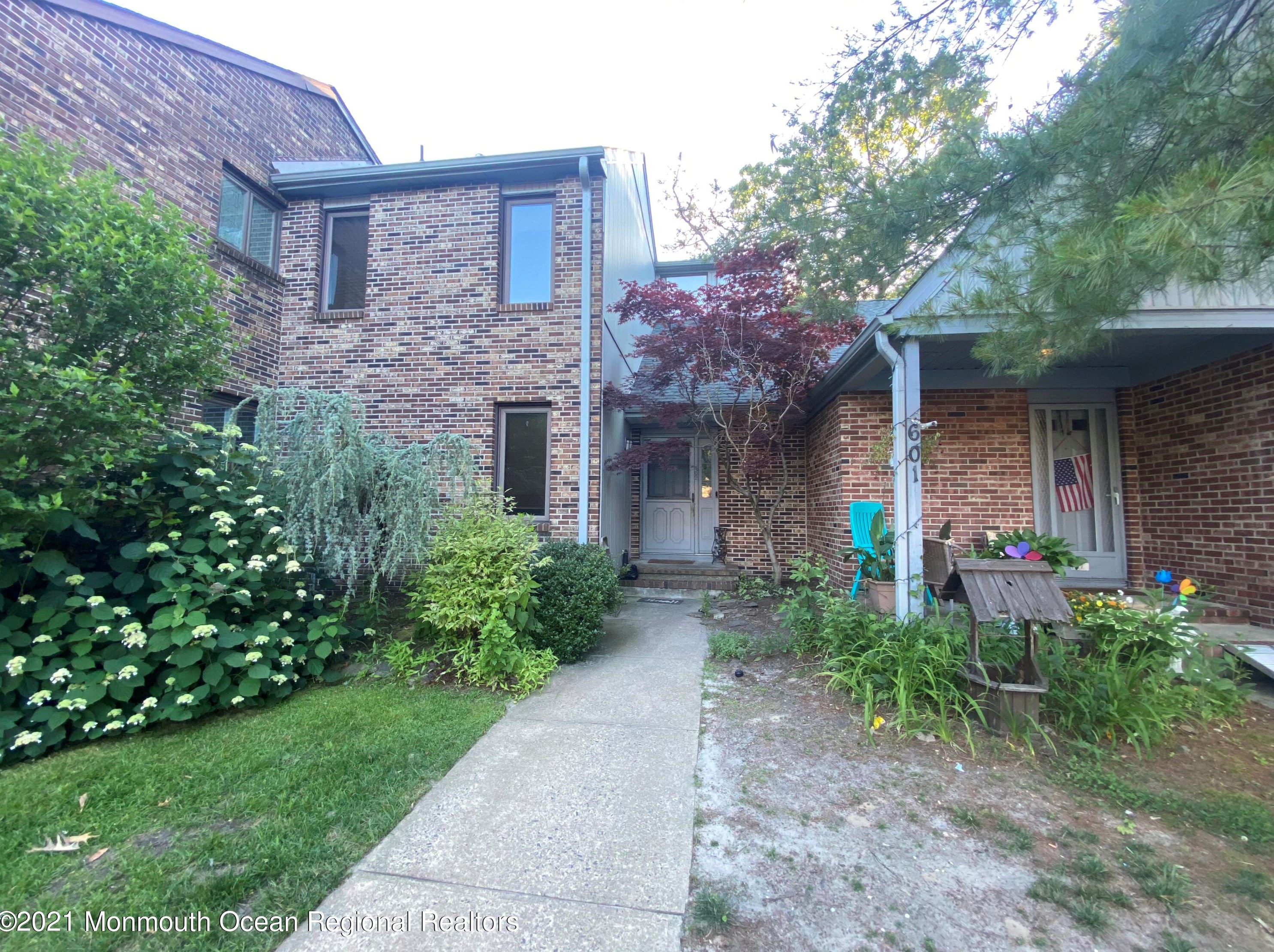 602 Bounty Ct, Toms River, NJ 08753-8172