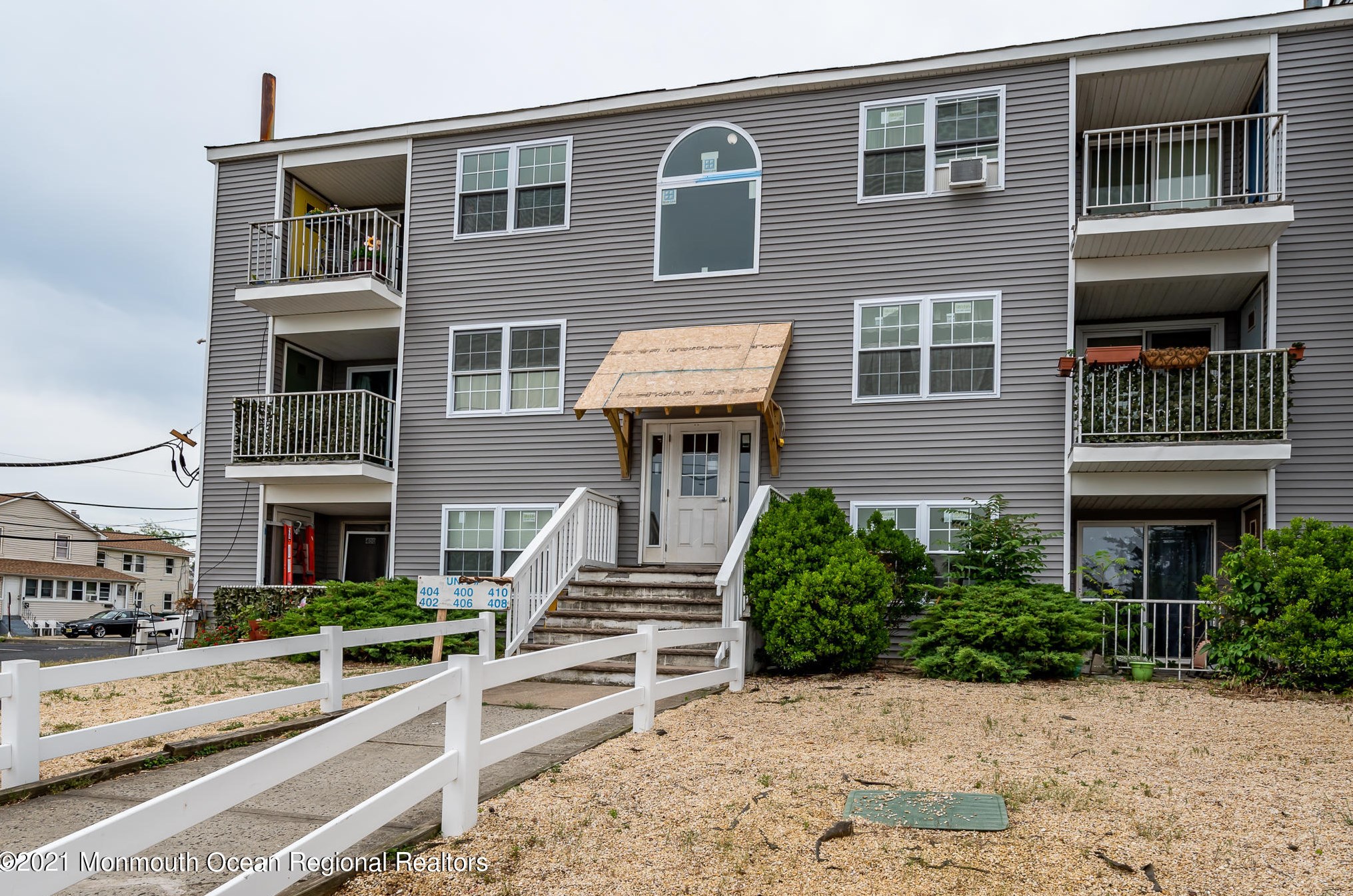402 Beachway Ave, Ideal Beach, NJ 07734-1082