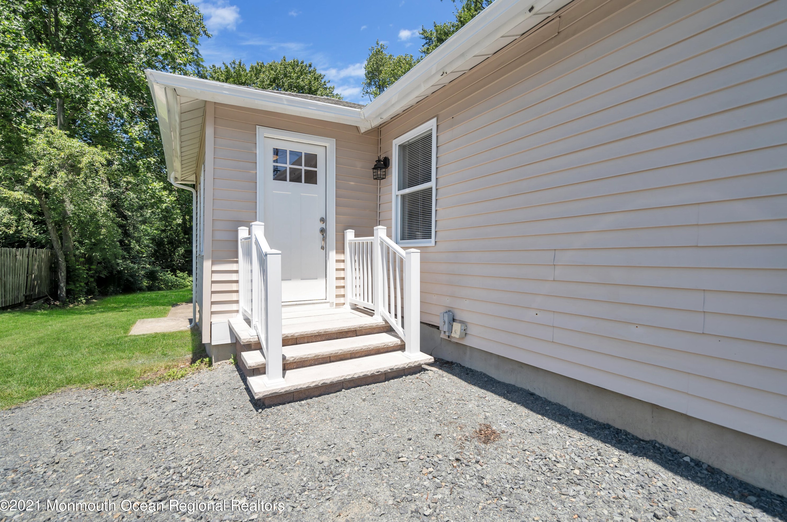 48 Tennent Rd, Morganville, NJ 07751
