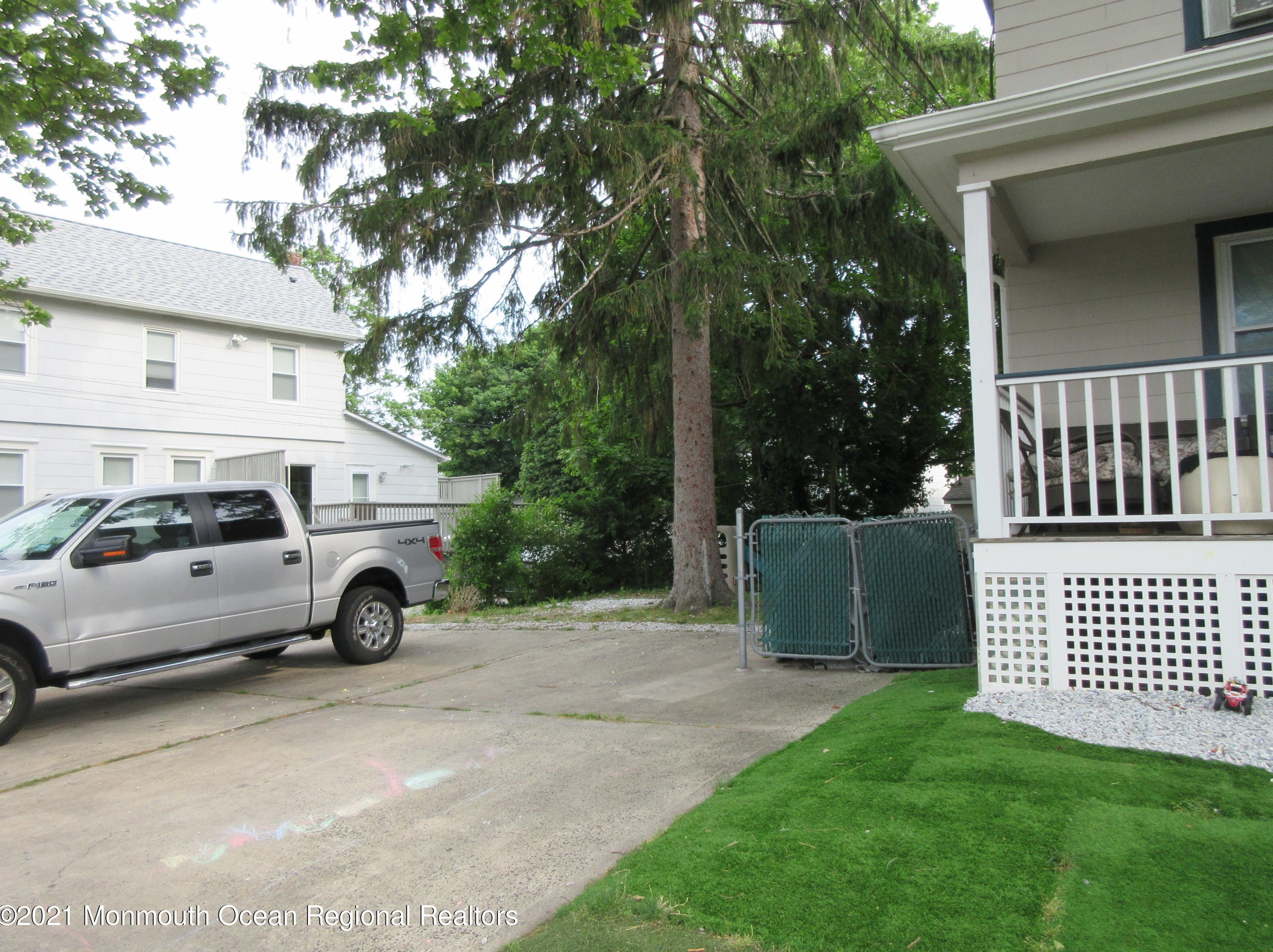 410 13th Ave, Belmar, NJ 07719