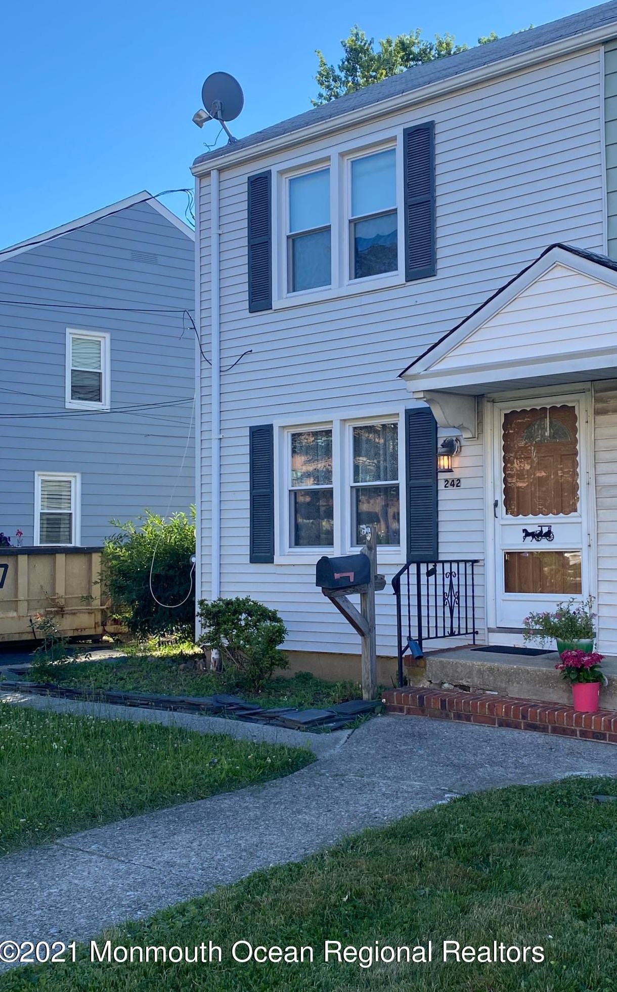 242 Broad St, Matawan, NJ 07747