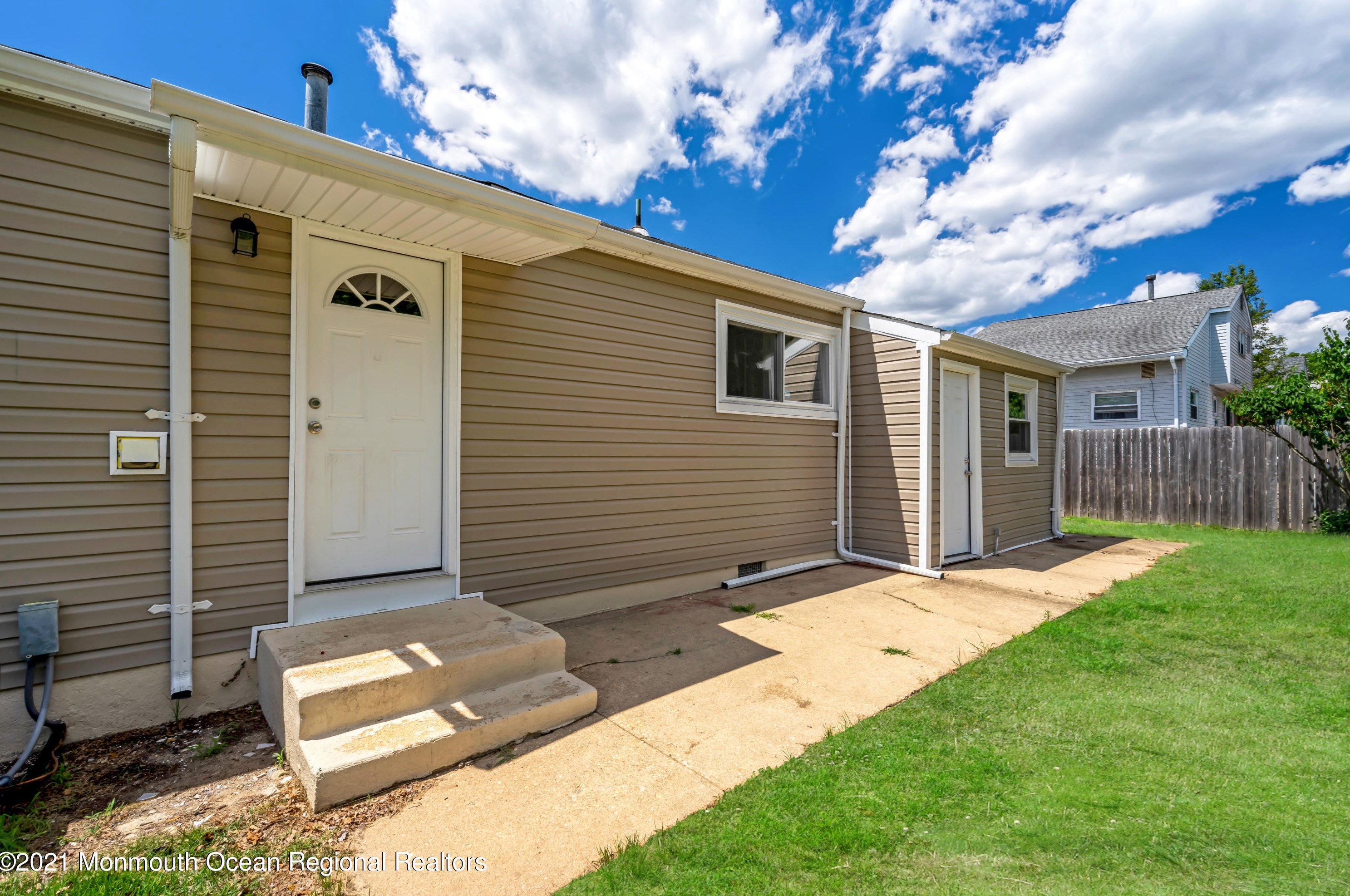 36 Harley Rd, Toms River NJ  08755-5024 exterior