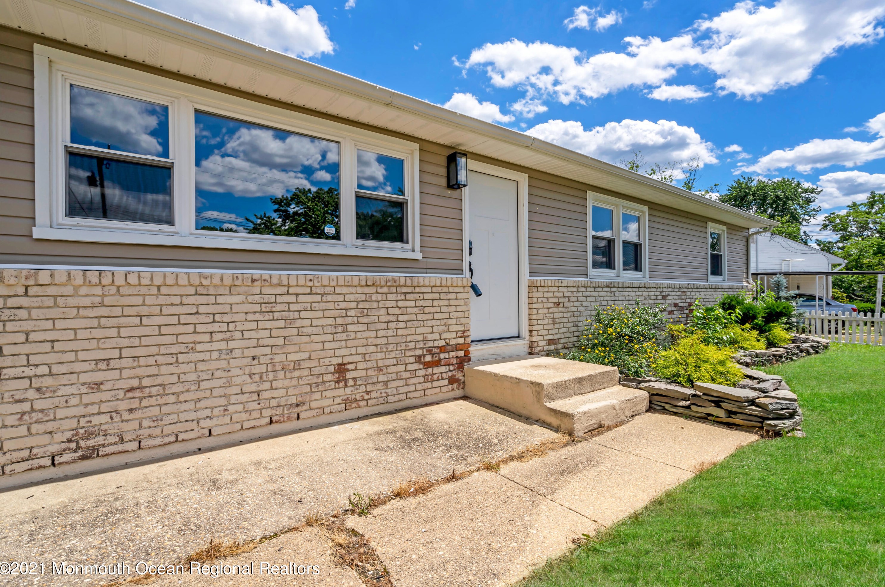 36 Harley Rd, Toms River NJ  08755-5024 exterior