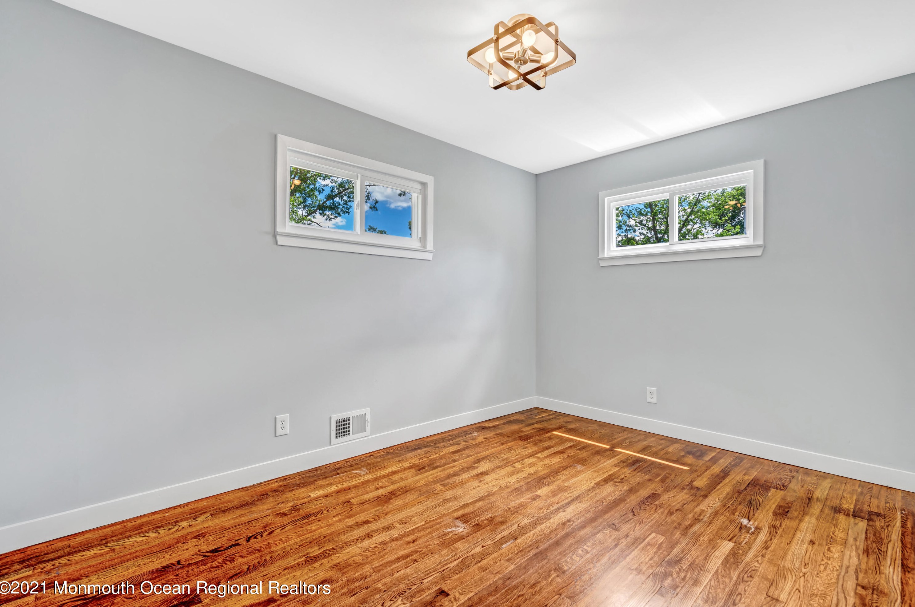 36 Harley Rd, Toms River NJ  08755-5024 exterior