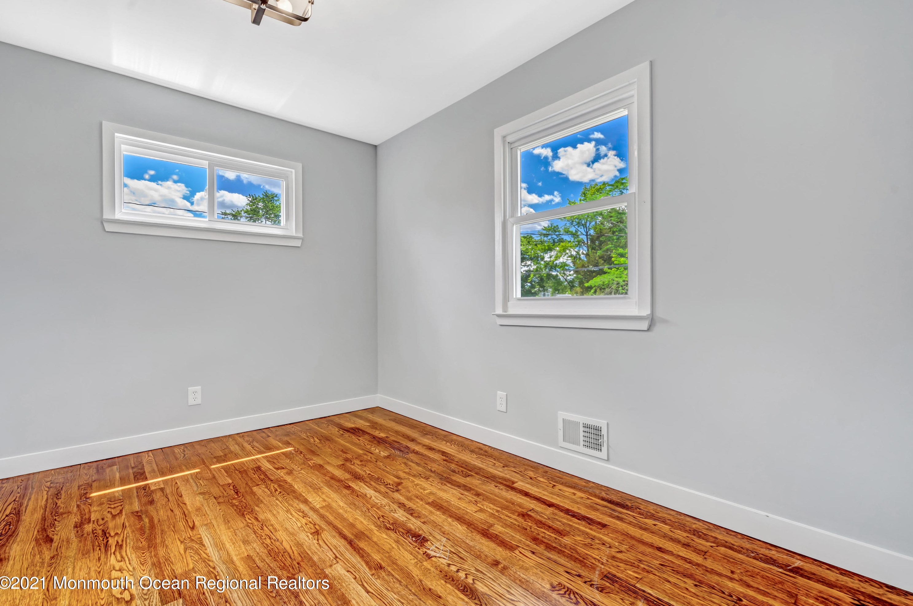 36 Harley Rd, Toms River NJ  08755-5024 exterior
